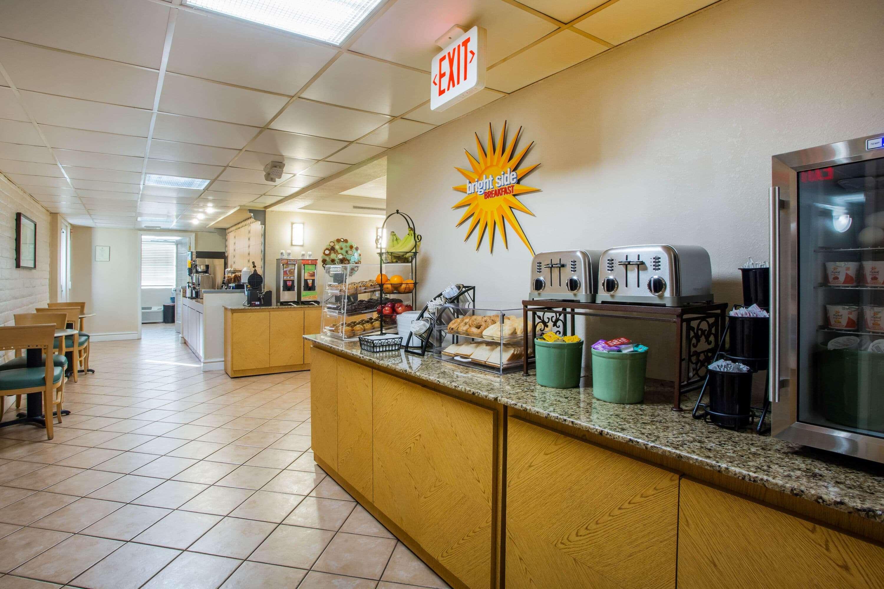 La Quinta Inn By Wyndham Norfolk Virginia Beach Bagian luar foto