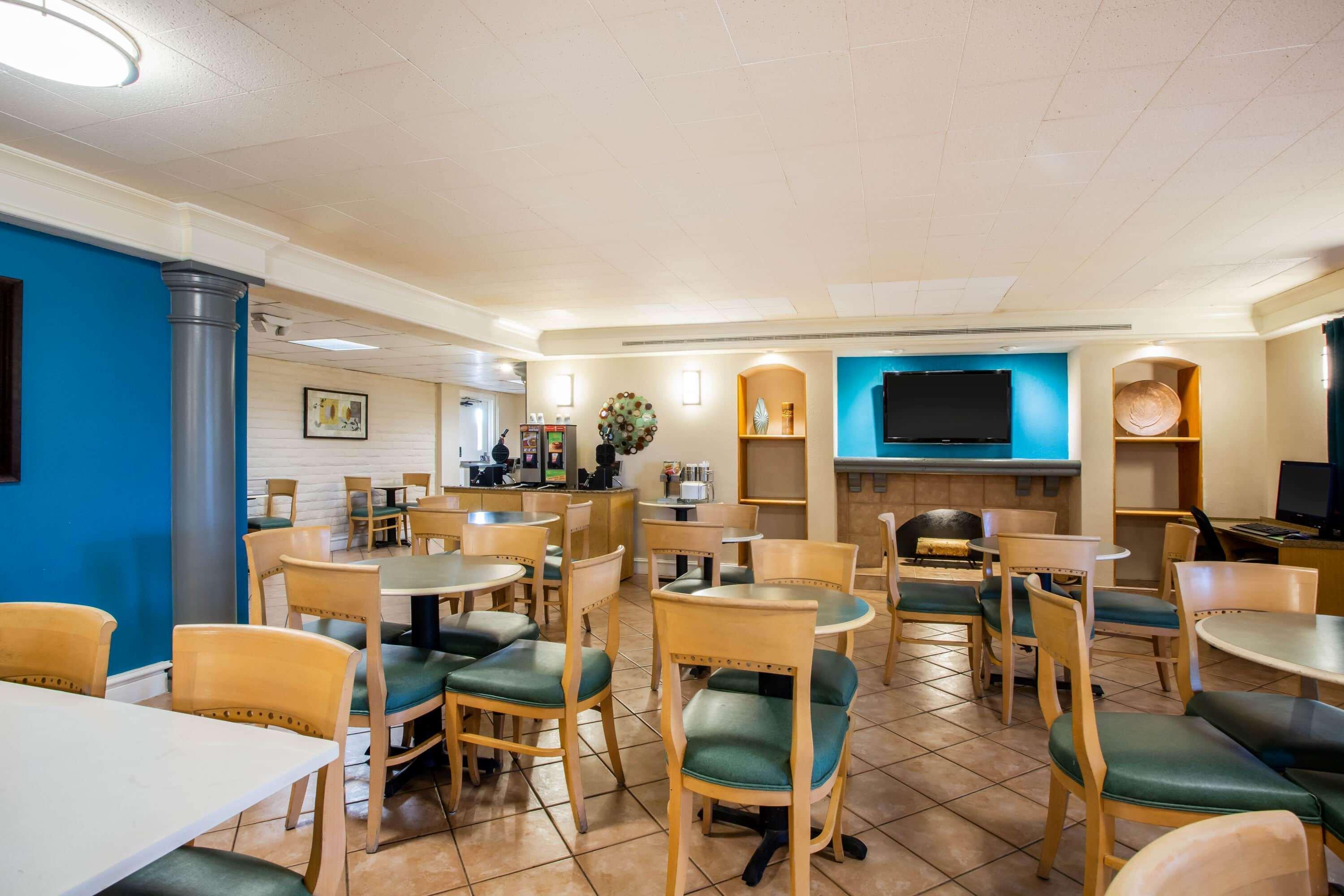 La Quinta Inn By Wyndham Norfolk Virginia Beach Bagian luar foto
