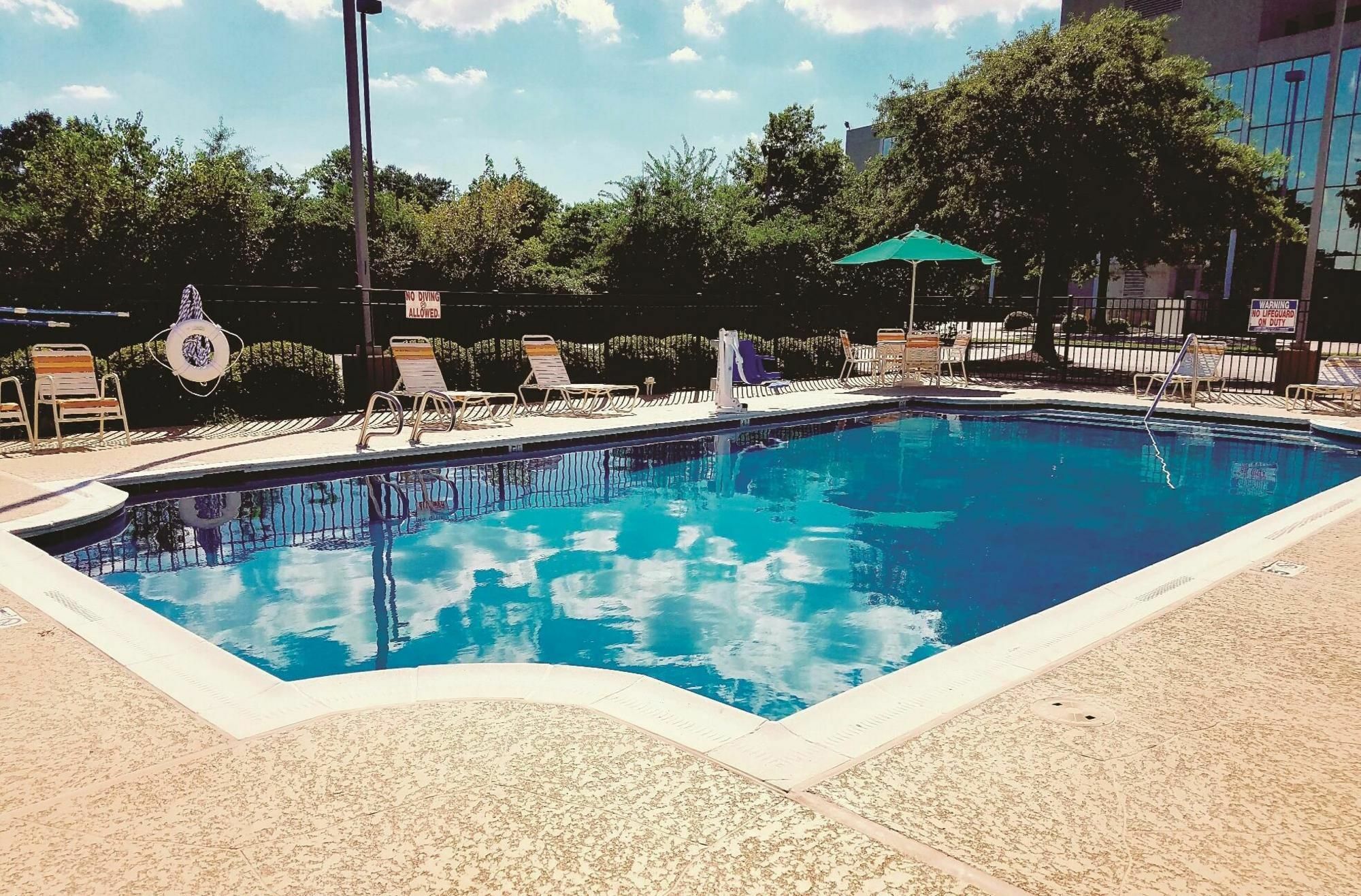 La Quinta Inn By Wyndham Norfolk Virginia Beach Bagian luar foto